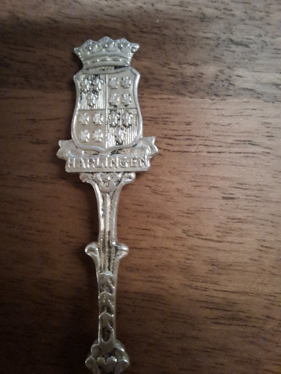 Image 1 of 6 cucchiaini con stemmi delle città della Frisia