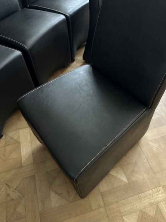 Image 1 of 8 eetkamerstoelen