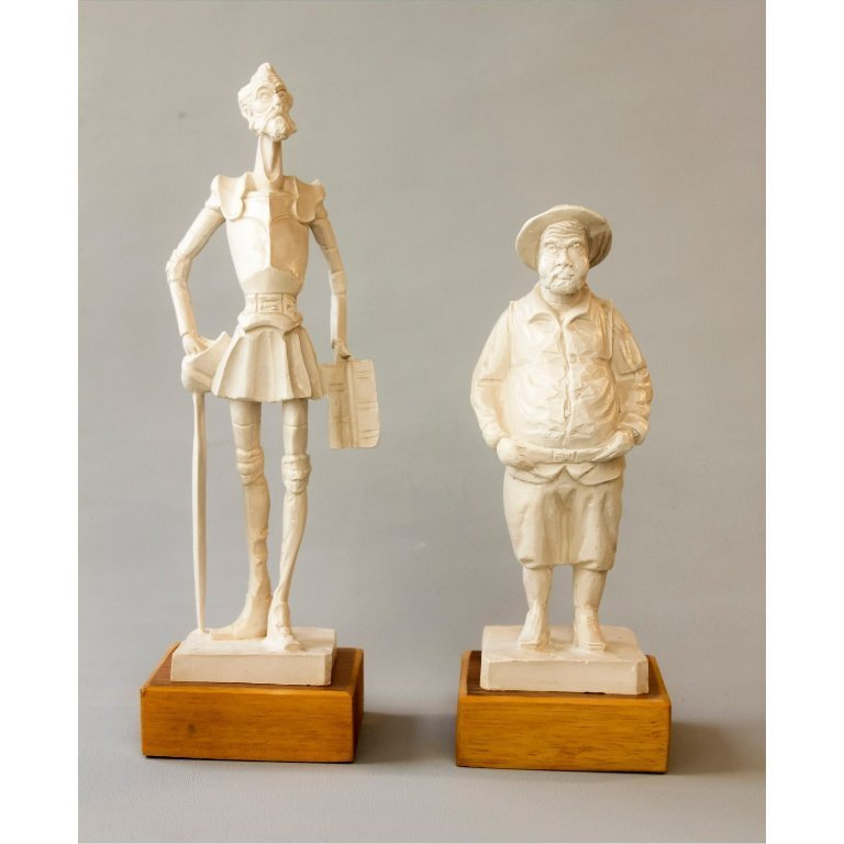 Esculturas de Don Quijote y Sancho. Don Quijote y Sancho. Pareja de esculturas en marmolina. Esculturas de colección nuevas.