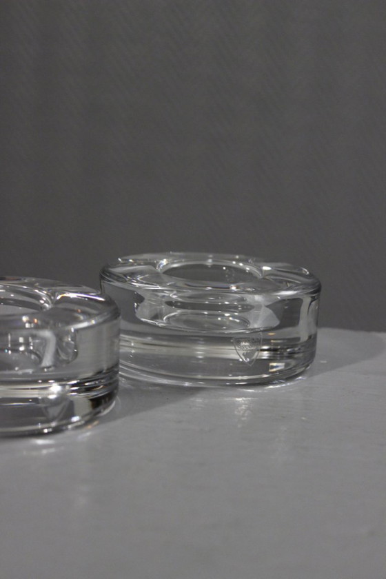 Image 1 of Lena Bergström & Orrefors - Coppia di portacandele in cristallo "Puck" 1999