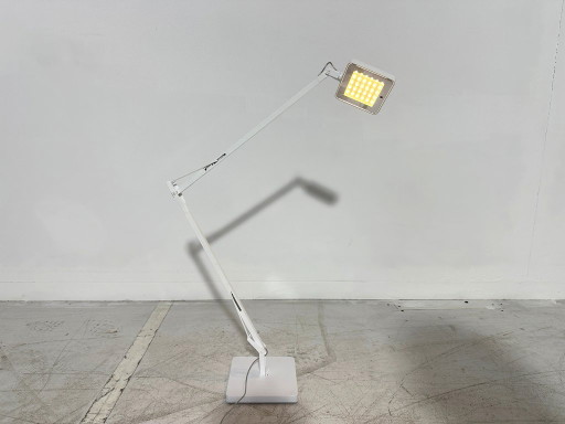 (4) Lámpara de escritorio LED Flos Kelvin blanca - Antonio Citterio - Diseño italiano – bureaulampen, Metal (photo 2 of 7)