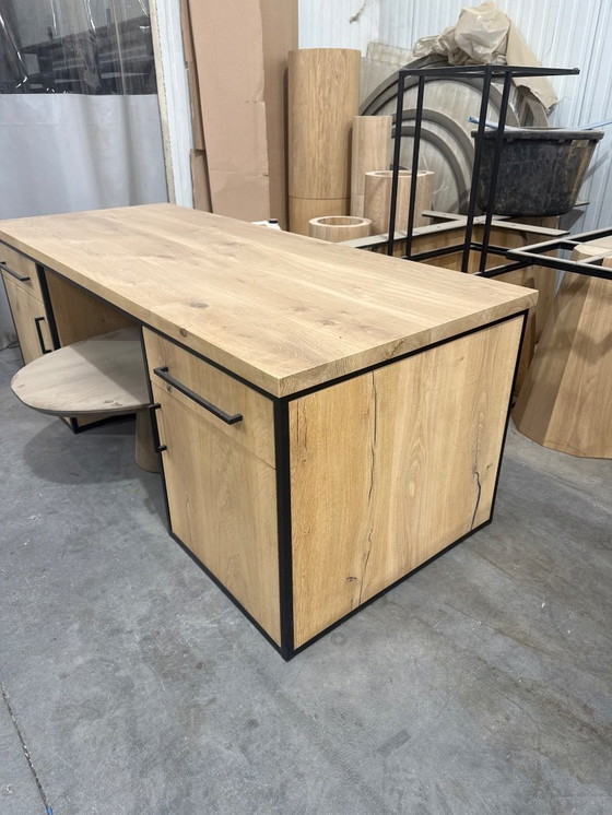 Image 1 of Schreibtisch aus massiver Eiche