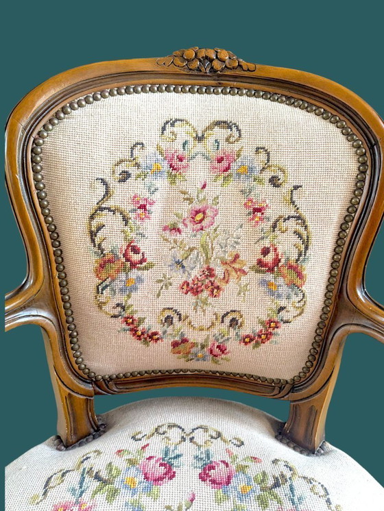 Image 1 of Chaise ancienne de style Louis XV
