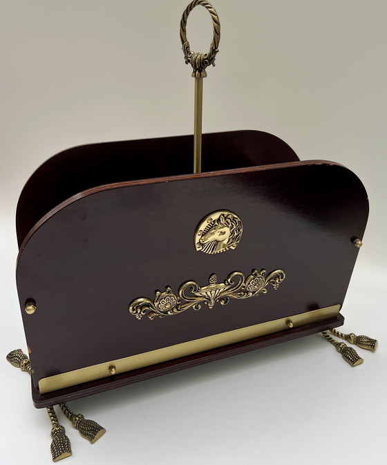 Image 1 of Portariviste decorativo in stile Impero – legno e ottone, piedini girevoli con nappe