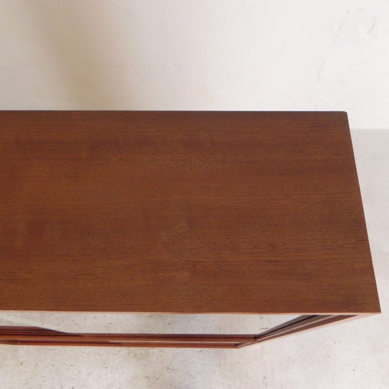 Image 1 of Vetrina con 4 ante scorrevoli in vetro, Musterring, anni '60