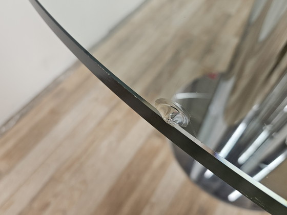 Image 1 of Table en métal vintage avec plateau en verre rond