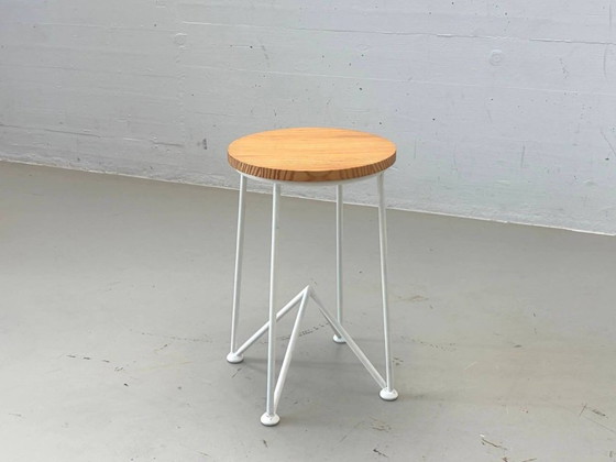 Elegante sgabello in legno e metallo di Søstrene Grene – Sgabelli, Wood (photo 5 of 8)