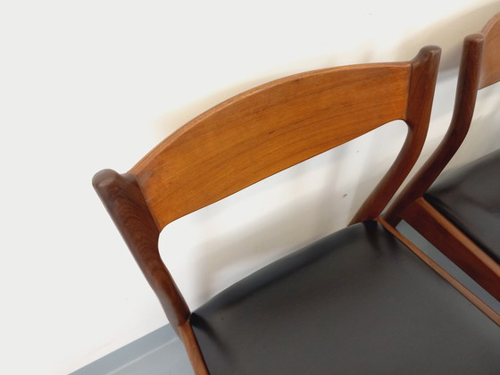 Image 1 of Set of 6 vintage Danish Scandinavian chairs by Aerthoj Jensen & Molholm in teak and skai from the 1960s
