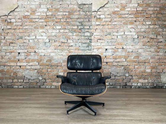 Herman Miller Eames Lounge Chair + Ottoman – Zwart | C. & R. Eames – Stoelen / fauteuils, Leather, Metal (photo 3 of 11)