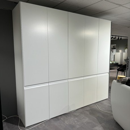 Hulsta Pulso linen cupboard