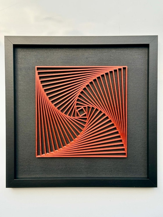 Image 1 of 3D-gedrucktes geometrisches Spiralkunstwerk – Seiden-PLA auf Leinwand – Gerahmte, limitierte Auflage (2026)