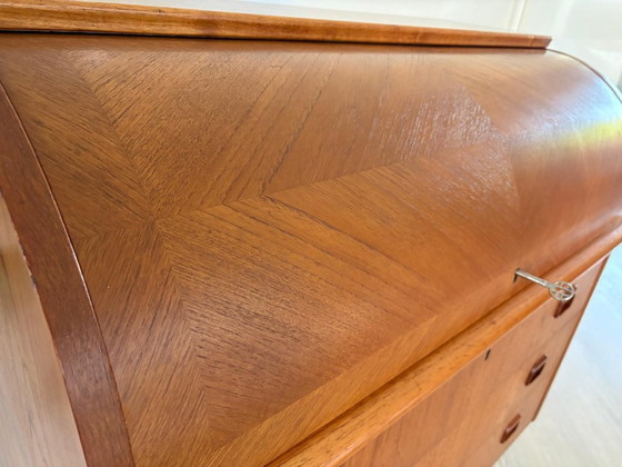 Image 1 of Escritorio exclusivo de Egon Ostergaard | Teca | SMI Suecia | Década de 1960