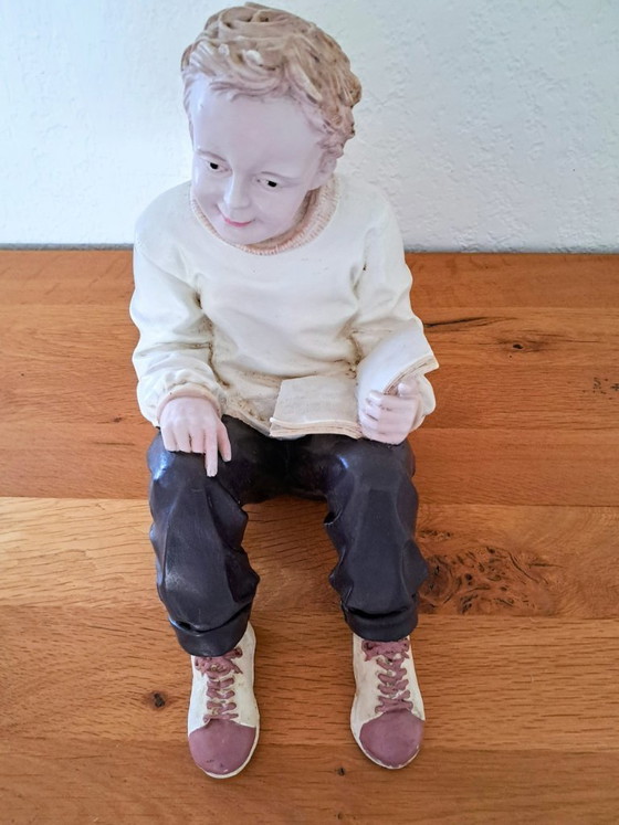 Vintage CALLEK Figurine - Young Boy Reading – Decorative Objects (photo 11 of 12)