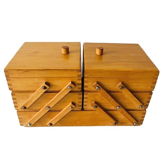 Smeg Grillplaat Gietijzer Uitklapbare Houten Handvaten | Servies overig | Industrieel Smeg Grillplaat Gietijzer Uitklapbare Houten Handvaten | Servies overig | Industrieel