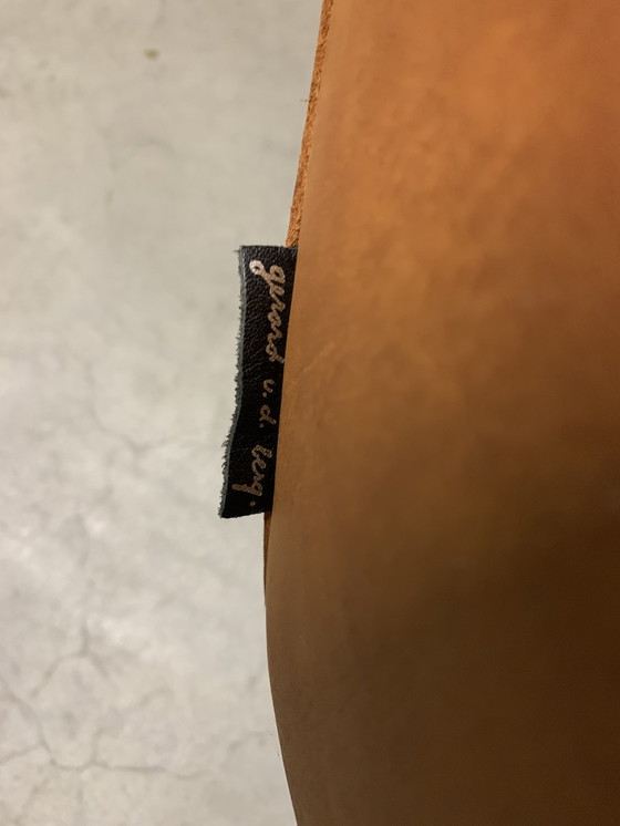 Image 1 of « LONGA » Gerard van den Berg avec harnais en cuir/cuir de buffle.