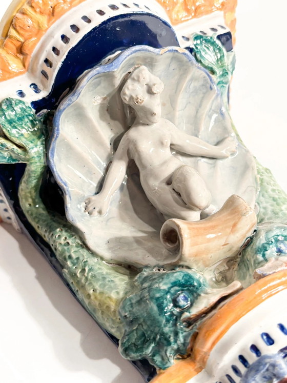 Faenza Keramik-Wandregal mit Muschel und Dame aus dem frühen 20. Jahrhundert – Dekorative Objekte, Ceramic (photo 4 of 12)