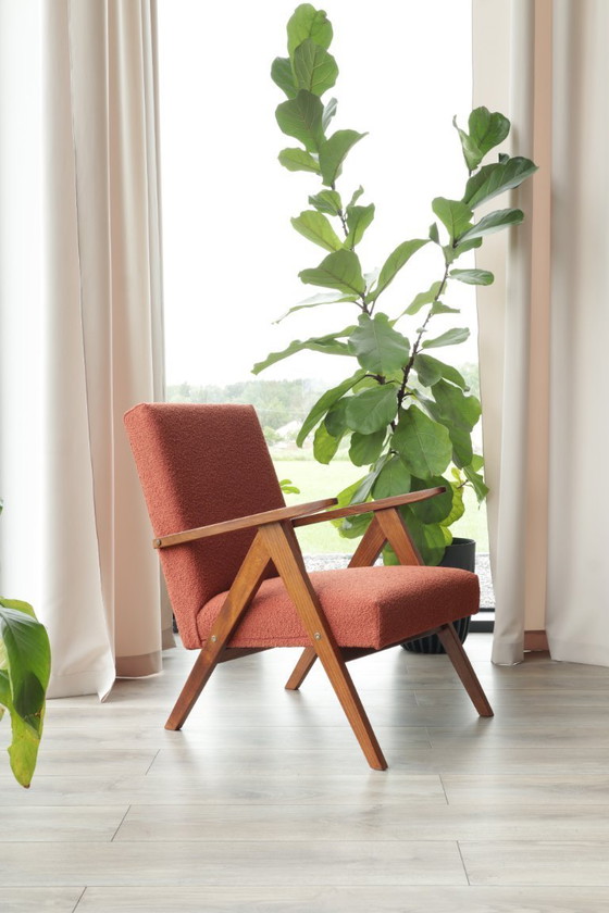 Image 1 of Mid Century Sessel Terracotta Boucle Skandinavisches Design Sessel aus Holz