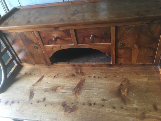 Image 1 of Bureau vintage en pin à étages