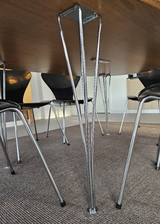 Image 1 of 6 chaises papillon + table Superellips par Arne Jacobsen pour Fritz Hansen