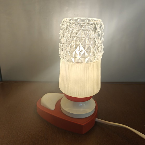 Vintage Massive Belgium Table Lamp – 1970s – Pressed Glass – Space Age – Plastic (photo 6 of 9)