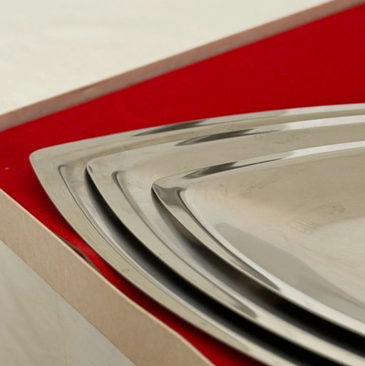 Platos de servicio franceses de acero inoxidable 'Cosmos' de Guy Degrenne (juego de 3)