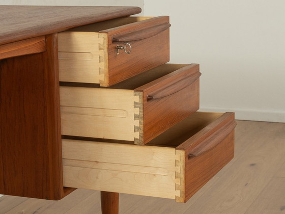 Image 1 of Scrivania degli anni '60 di Svend Age Madsen