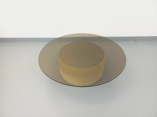 Vintage ronde salontafel van glas, leer en metaal, in Space Age-stijl uit de jaren 70.