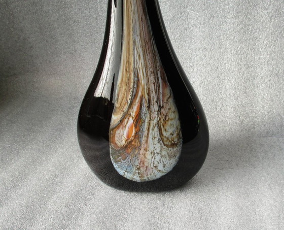 Image 1 of Vintage Florence opaline vaas, glas, hoogte 53 cm, kleuren parelmoer, zwart, swirl.