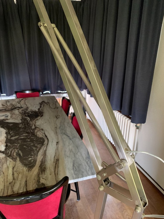 Image 1 of Il s'agit du lampadaire RoMi Milano en acier inoxydable.