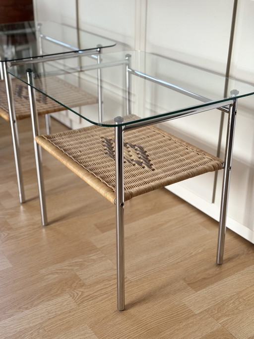 Ensemble de tables d'appoint vintage avec chrome, osier et verre - années 1970