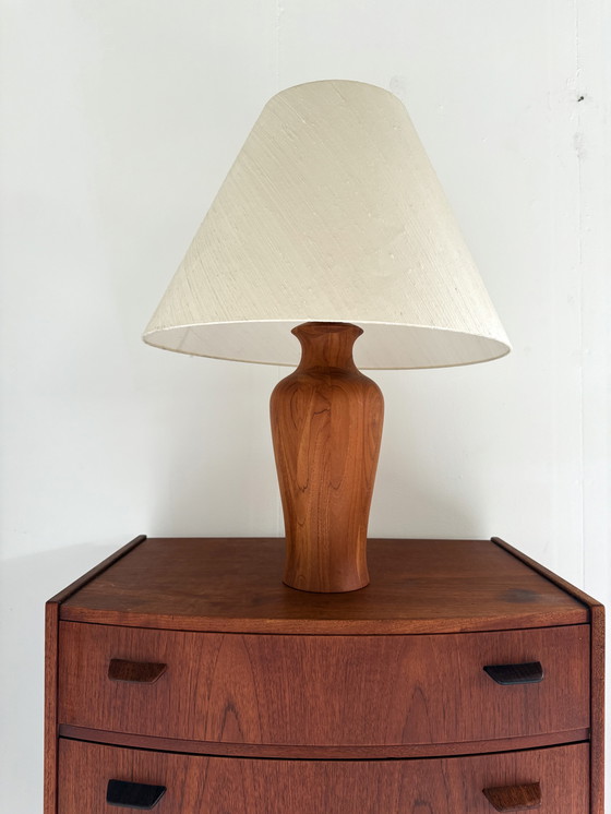 Image 1 of Lampada da tavolo vintage in teak XL, Dyrlund &#39;80