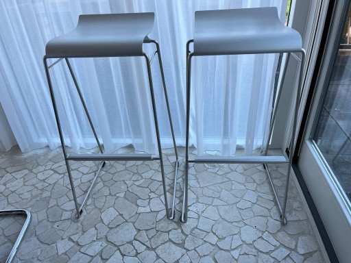 2 x BlaBla Station Gekko bar stools
