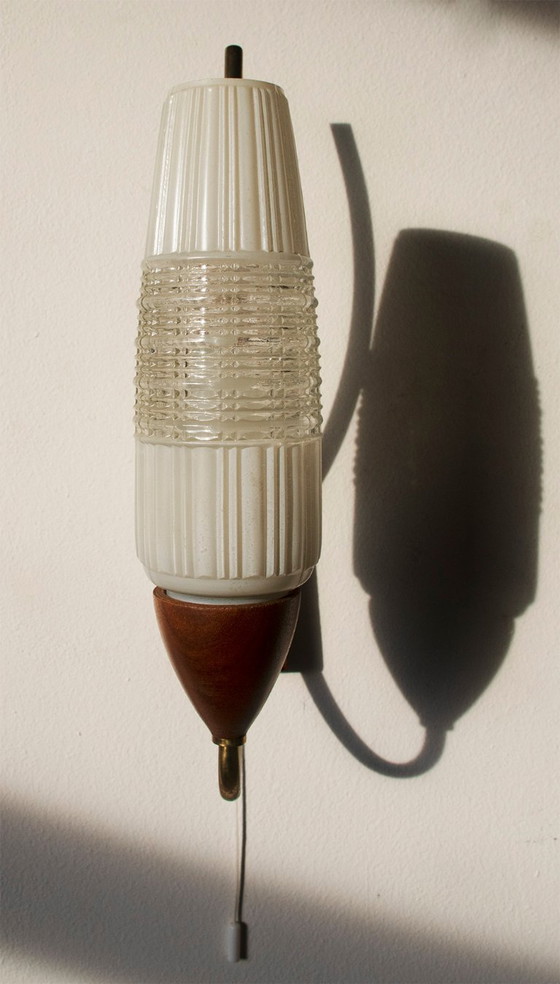 Image 1 of 4 lampade da parete vintage anni '60, design scandinavo