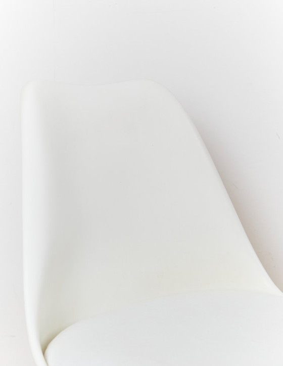 Image 1 of Silla Tulipán n.º 151 de Eero Saarinen para Knoll International