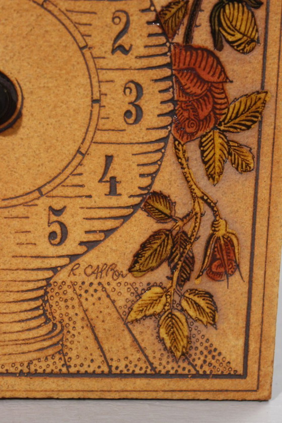 Image 1 of Roger Capron en Vallauris - Reloj de pared con jarrón y ramo de flores, Francia, década de 1970