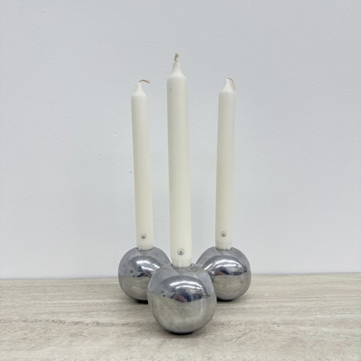 Diseño de mediados de siglo, portavelas de aluminio atómico con forma de bola, años 70