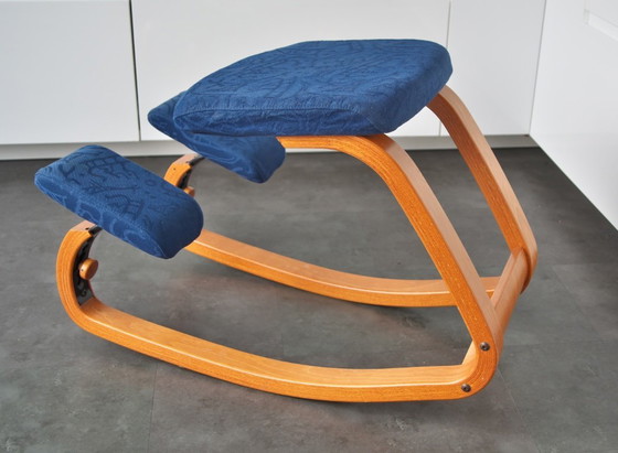 Image 1 of Stokke Kniestuhl variabel