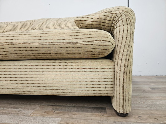 Maralunga driezitsbank van Vico Magistretti uit de jaren 70. – Cassina, 3-5 zitsbanken, Textile, Klassiek (photo 11 of 20)