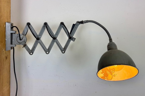 Image 1 of Grijze industriële schaarwandlamp van Elektroinstala, jaren 60
