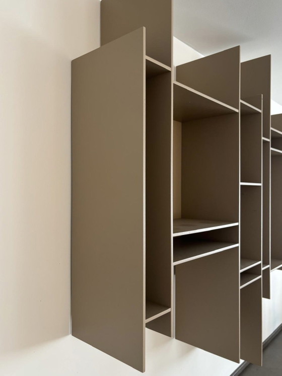 Image 1 of Armario de pared Randomito