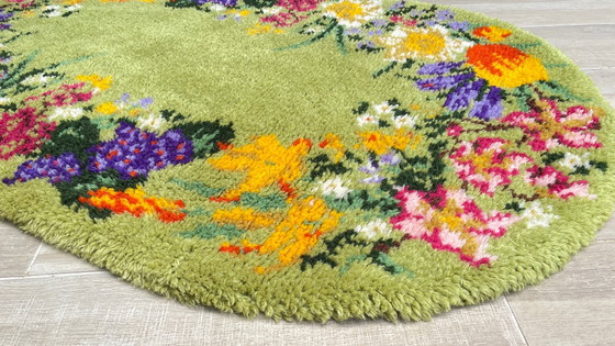 Image 1 of Pagina simile 1 di 19 Tappeto ovale anni '70 in pura lana 144x88cm