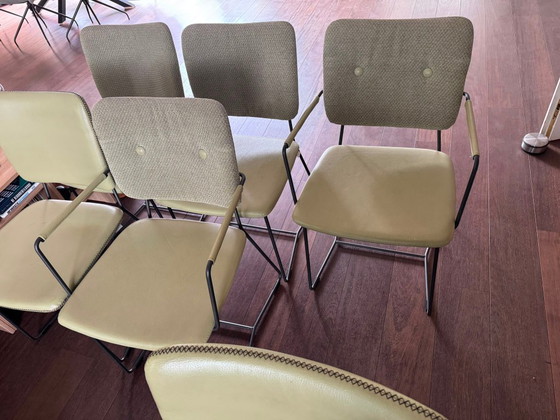 Set di 6 sedie da pranzo Bert Plantagie modello "Kiko" in pelle/tessuto color pistacchio, anno 2019. – Metal (photo 3 of 10)