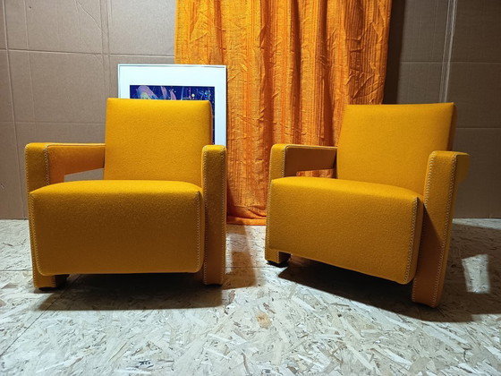 Image 1 of CASSINA Paire de fauteuils Utrecht 637 NEUF 2026 en laine KVARD Moutarde par Gerrit Rietveld