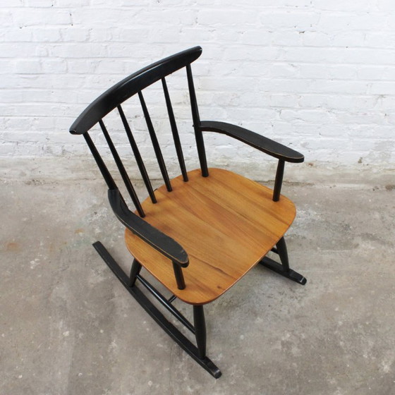 Image 1 of Sedia a dondolo vintage in stile scandinavo