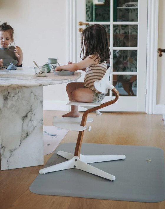 Image 1 of Alfombra de suelo Noui Noui color salvia - Para debajo de la trona