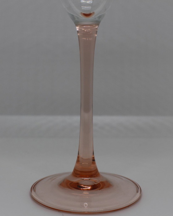 Image 1 of Juego de 4 copas de champán Luminarc rosa, modelo &quot;La flûte rosée&quot;