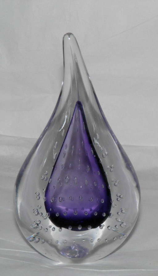 Handgefertigte Glas-Skulptur - von Adam Jablonski - Violetter Glaskern mit Luftblasendekor