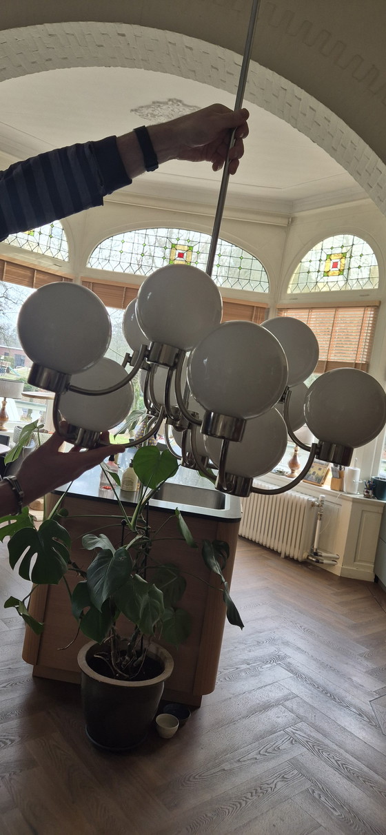 Image 1 of Wunderschöner Kronleuchter aus Glaskugeln und Chrom