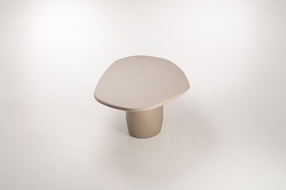 Image 1 of Table à manger contemporaine en plâtre « Pièce Unique »