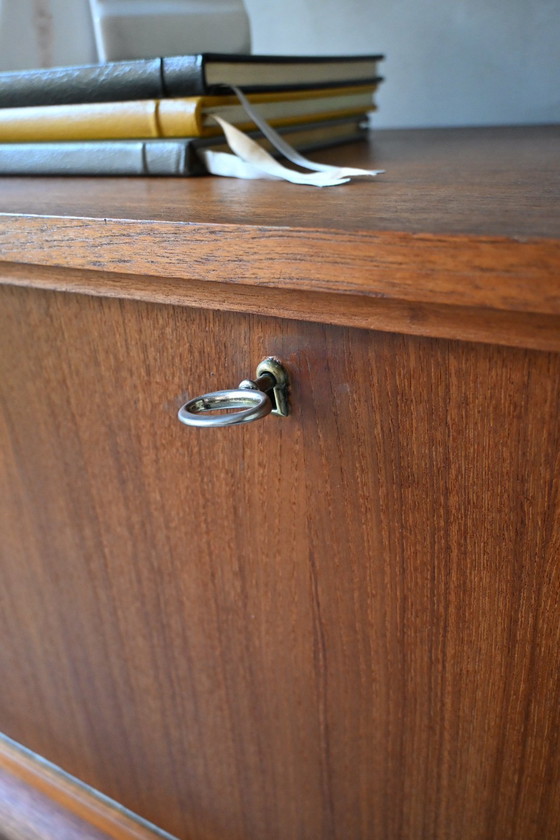 Credenza/mobile alto in teak vintage, design danese anni '60 – Credenze alte, Wood (photo 9 of 15)